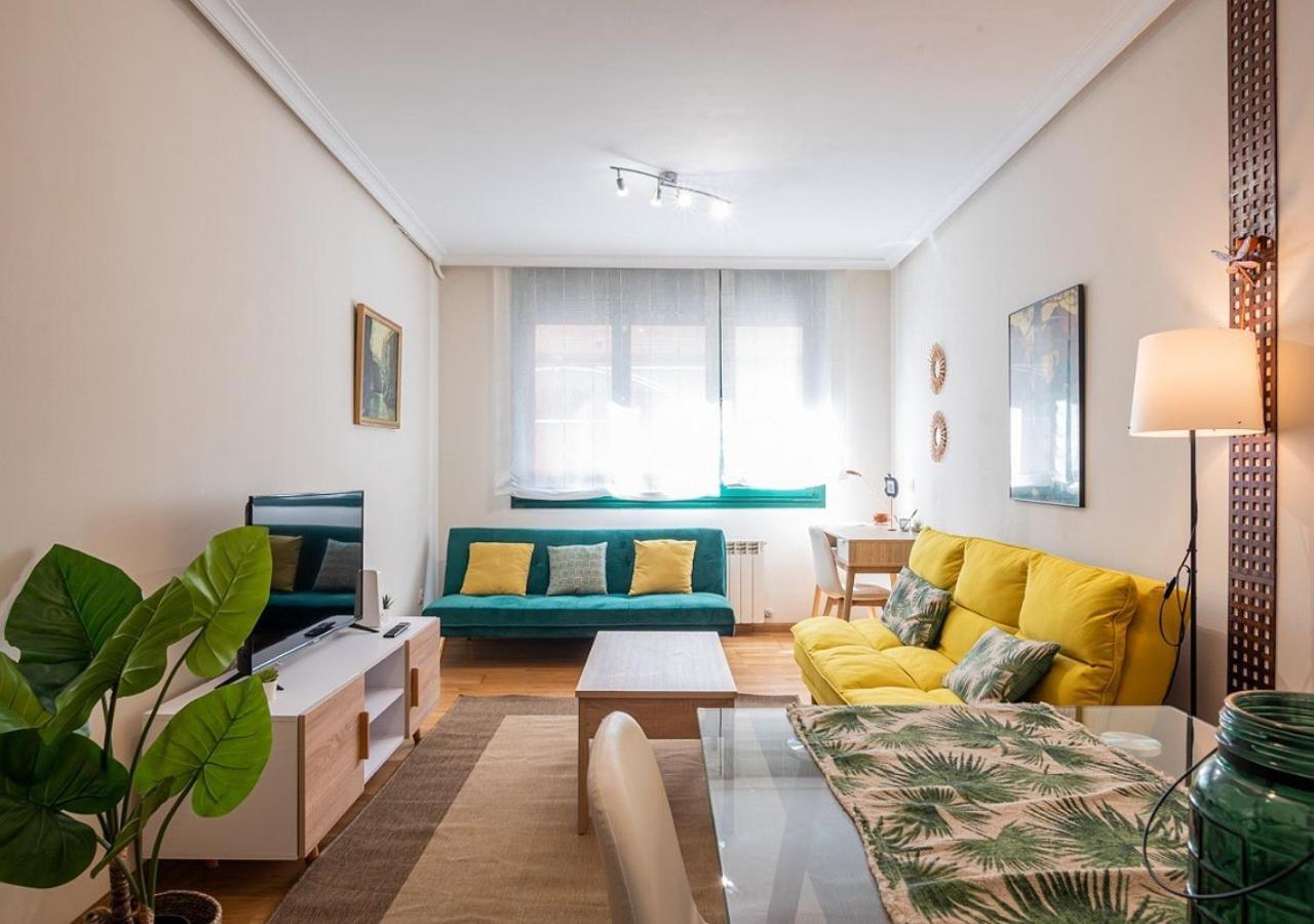 Apartamento Centrico Con Wifi Y Parking De Coche Tamano Medio Onís Zewnętrze zdjęcie
