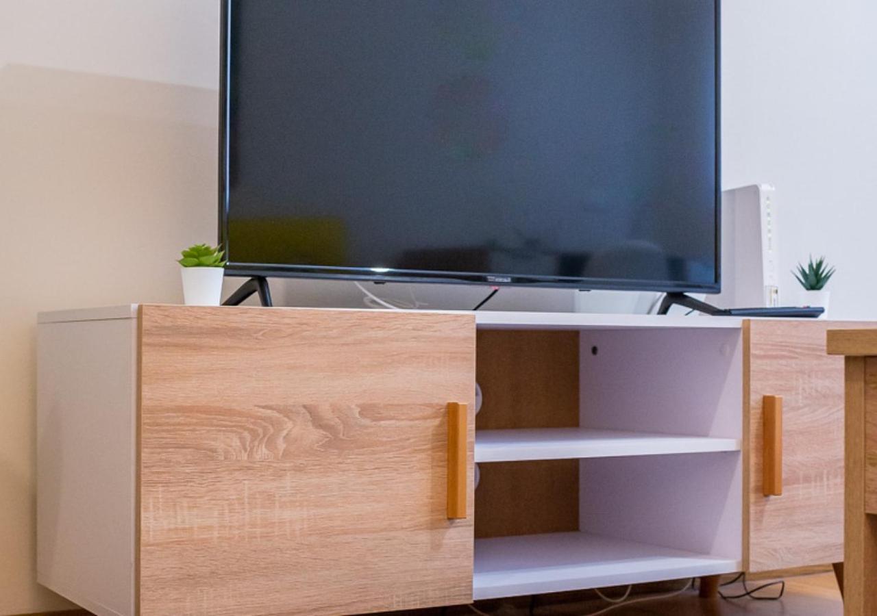 Apartamento Centrico Con Wifi Y Parking De Coche Tamano Medio Onís Zewnętrze zdjęcie